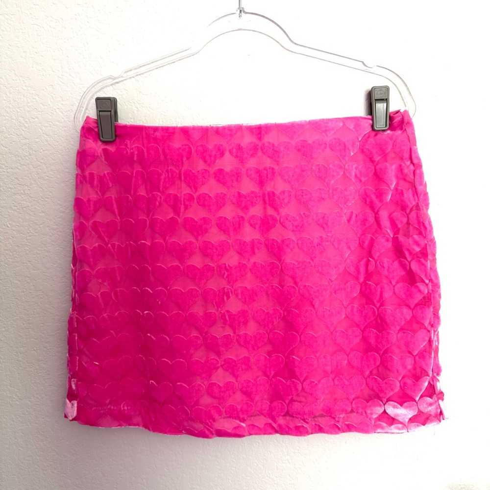 Cupcakes & Cashmere Pink Embellished Hearts Mini Skirt Size 8
